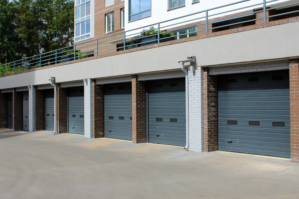 Commercial door service in Bloomfield Hills Michigan